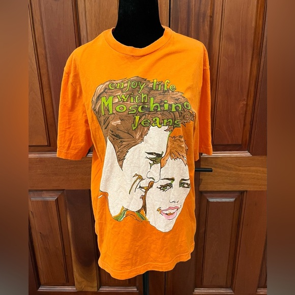 Moschino T-Shirt enjoy Life With Moschino Jeans Y2K Streetwear Large Orange VTG